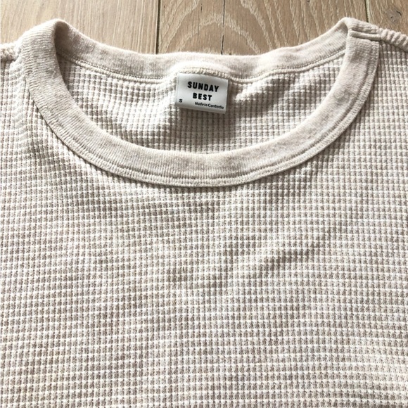 Aritzia Sunday Best Waffle Cropped Long Sleeve Top in Cream Heather Size S - Picture 5 of 9